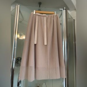 Darling pale pink skirt